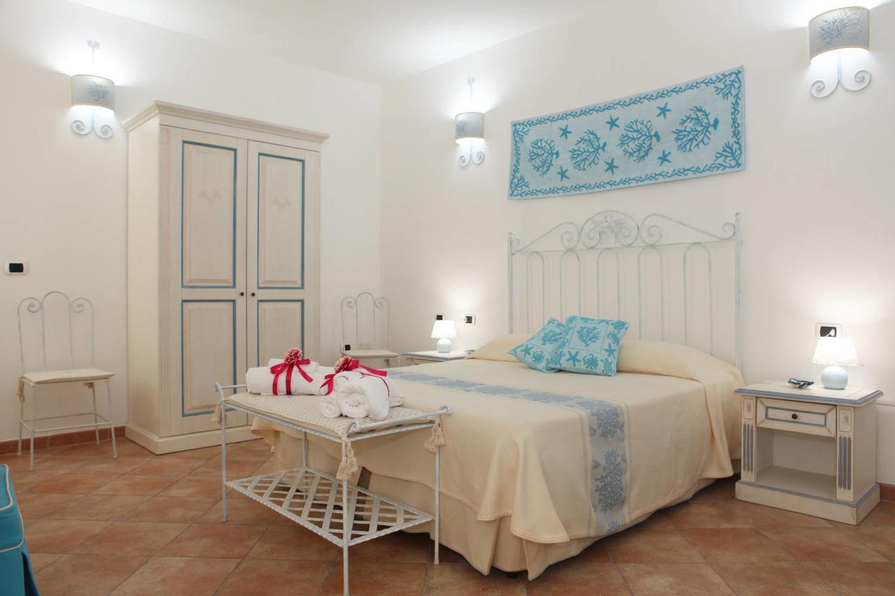 לה מדלנה Guest House Villabianca מראה חיצוני תמונה