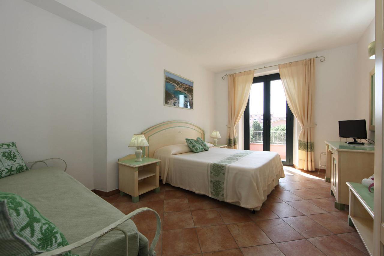 לה מדלנה Guest House Villabianca מראה חיצוני תמונה