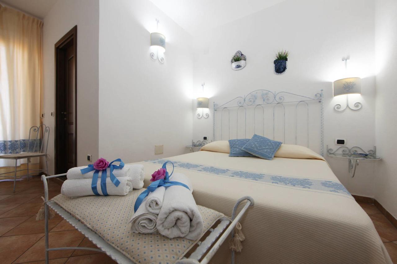 לה מדלנה Guest House Villabianca מראה חיצוני תמונה