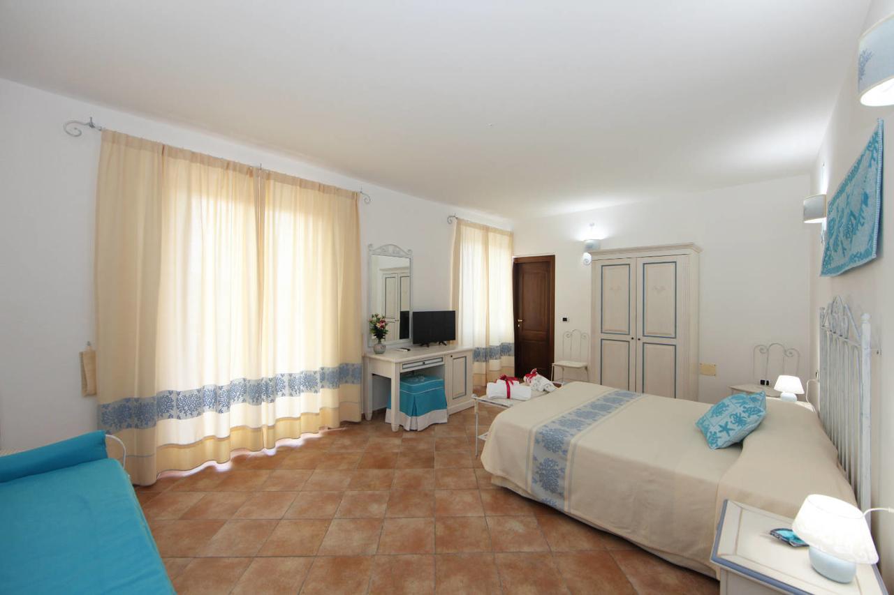 לה מדלנה Guest House Villabianca מראה חיצוני תמונה