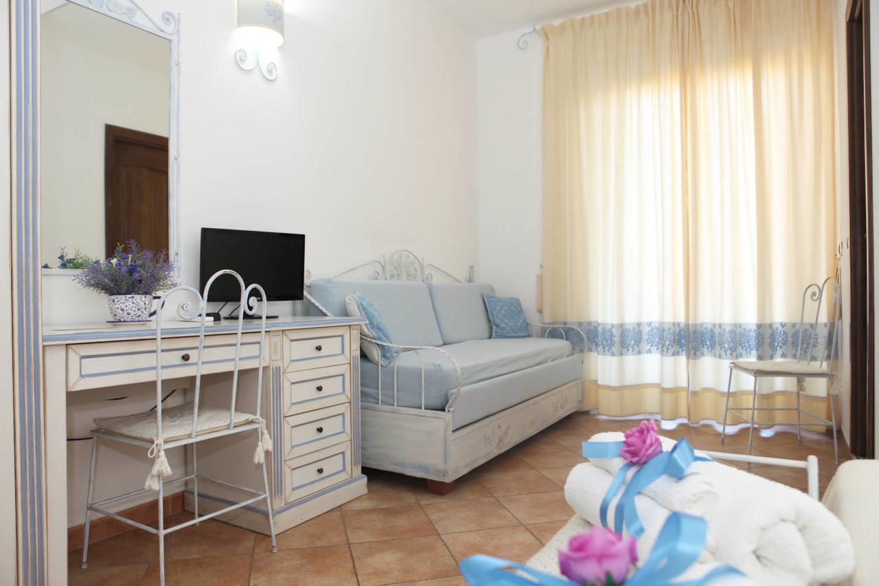 לה מדלנה Guest House Villabianca מראה חיצוני תמונה