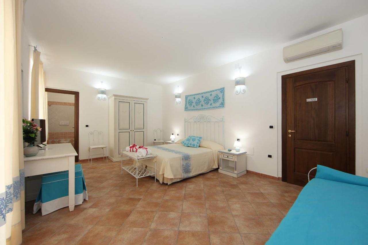 לה מדלנה Guest House Villabianca מראה חיצוני תמונה