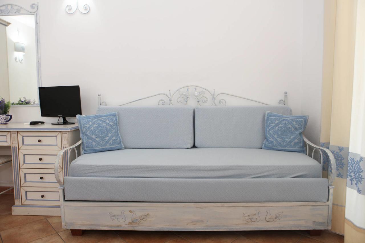 לה מדלנה Guest House Villabianca מראה חיצוני תמונה