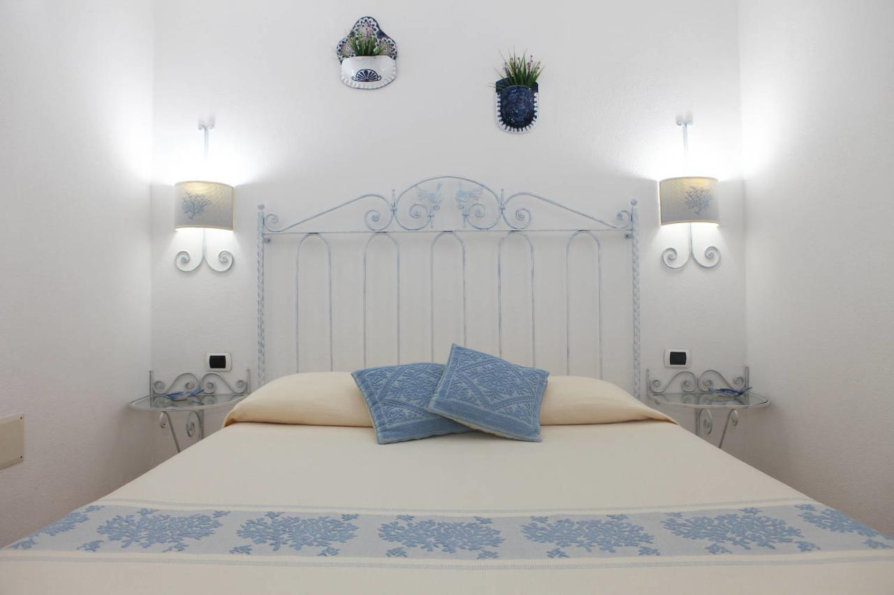 לה מדלנה Guest House Villabianca מראה חיצוני תמונה