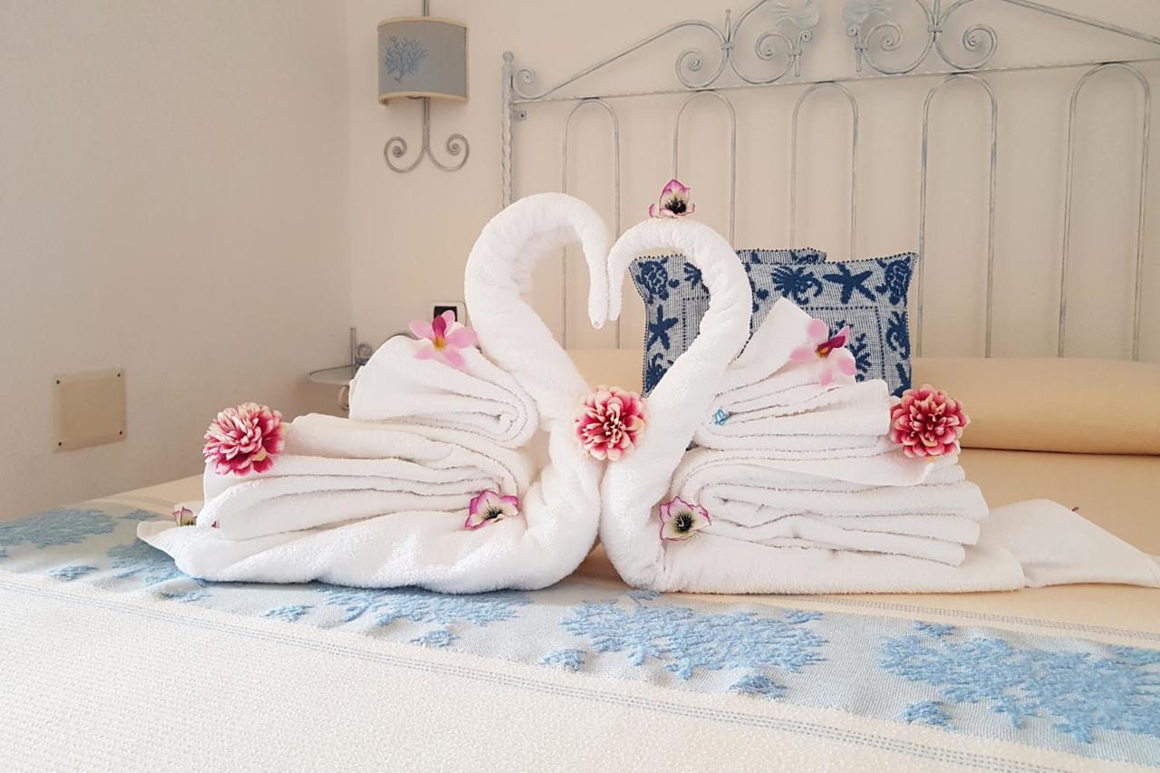 לה מדלנה Guest House Villabianca מראה חיצוני תמונה